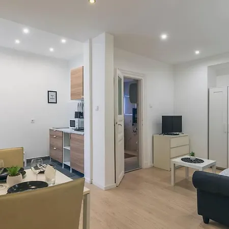 Huszonegy 2 - Center Location Ac Apartment Budapest Exterior photo